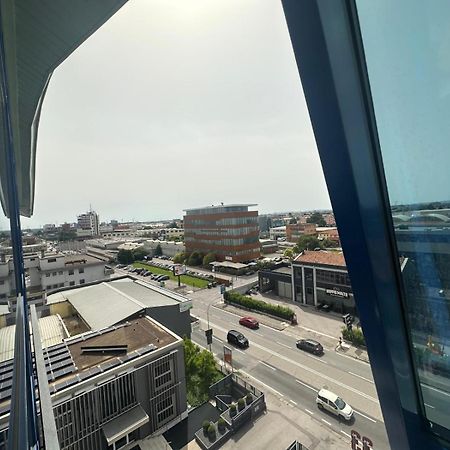 Main Street Verona Fiera Destiny Home 11 Экстерьер фото